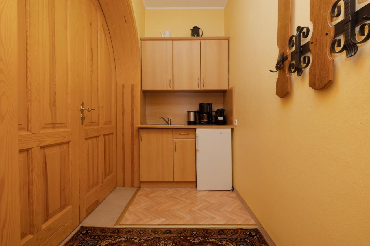 Pod Lwem Apartment Pobierowo Exterior photo